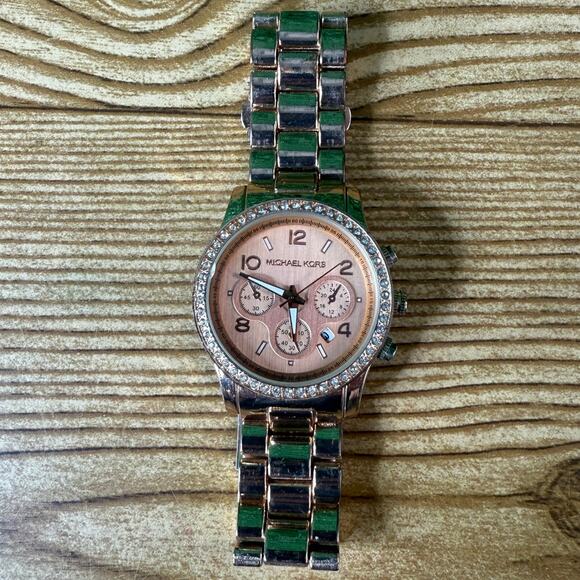 Michael Kors MK5076 Runway Women's Watch - Picture 1 of 8